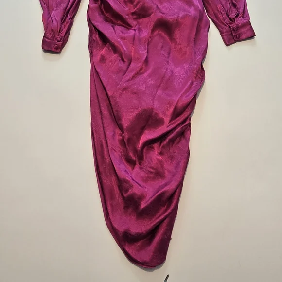 One33 Social Twist Front Cocktail Dress - Picture 10 of 11